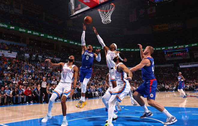 稍显迟缓或 稍显迟缓或