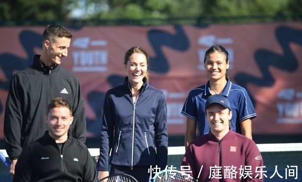 公鹿与雷霆 公鹿与雷霆